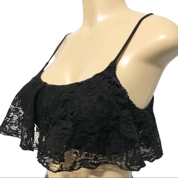 🦋Love Culture M Black Floral Lace Spaghetti Strap Crop Top🦋 - Picture 3 of 9